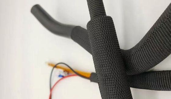 خيوط أحادية من البولي إيثيلين تيرفثالات القابلة للانكماش بالحرارة متعددة الاستخدامات ومقاومة للمواد الكيميائية للاستخدام الصناعي